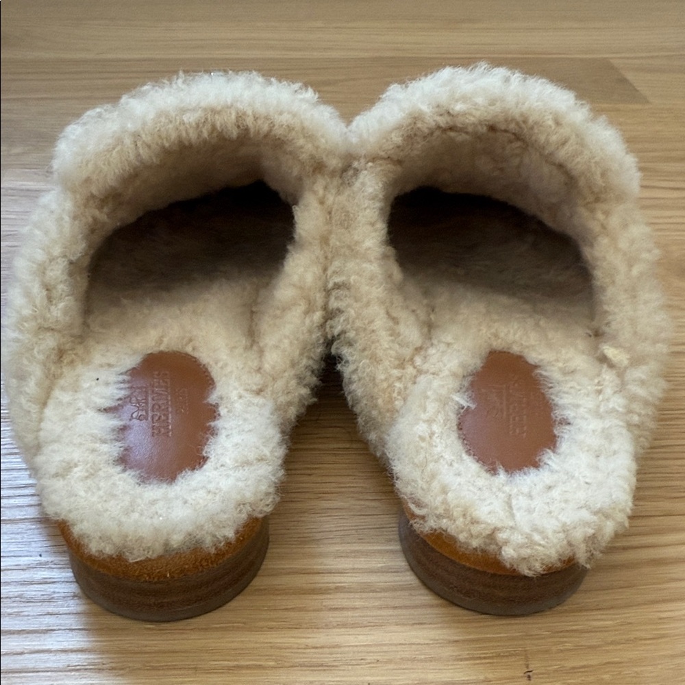 Hermès Cream Suede Shearling Slippers - Picture 11 of 13